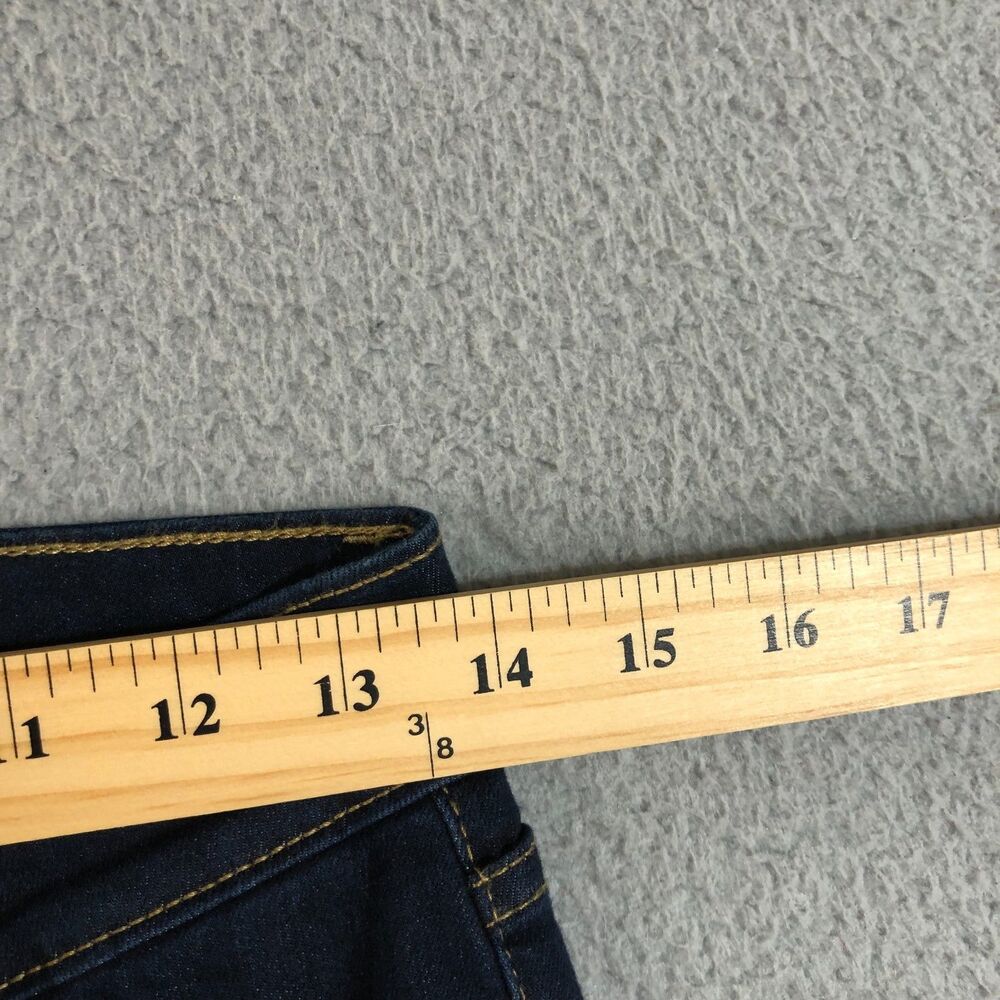 Levi Jeans Women 27x30 Blue Minimalist Preppy Denim 711 Skinny Dark Wash Classic - Picture 8 of 10